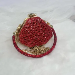 Rote Strass Abendtasche glitzernde Kristall Mini Handtasche mit eleganter goldener Kette.
