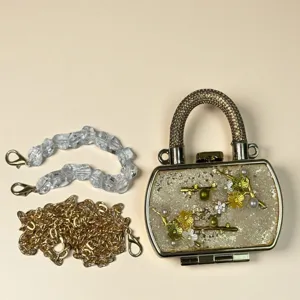 Elegante Mini Abendtasche mit Kristallperlen und Goldkette Riemen Damen Handtasche Party