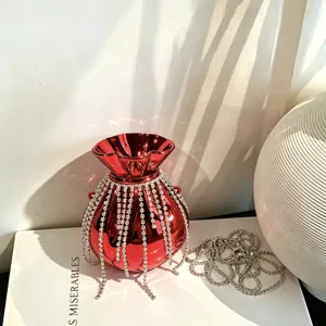 Rote metallische Strass-Fransen Abend Umhängetasche stilvolle funkelnde Handtasche Details.