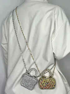 Mini Strass Kette Umhängetasche, glänzende Kristall Mini Handtasche für Damen und Mädchen.