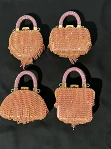 Schöne Kristall Strass Mini Handtaschen Luxus Abend Clutch glitzernde Henkel Details.
