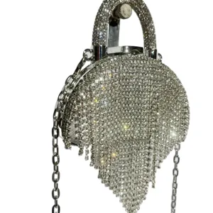Wunderschöne glitzernde Strass Abendtasche mit Kette und eleganter Fransenoptik für Damen