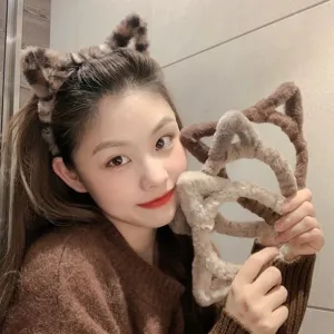 Serre-tête oreilles de chat en peluche pour femmes, doux bandeau pour le lavage du visage.