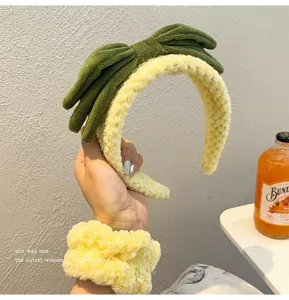 Süßes gelbes Ananas Plüsch Haarreif und Scrunchie Set,weiches Material für die Gesichtsreinigung.