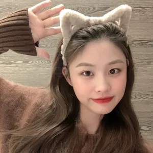 Serre-tête oreilles de chat duveteux pour femme, accessoire de coiffure doux et mignon pour visage.