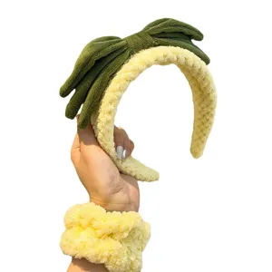 Süßes Ananas Plüsch Stirnband und Armband Set zum Gesichtwaschen, weiches Material, grüne Schleife.