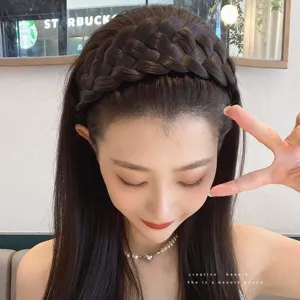 Diadema de peluca trenzada negra para mujeres, elegante accesorio para el cabello.