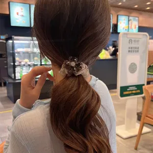 Schicker Strass Blumen Haargummi eleganter Zopfgummis glänzendes Haaraccessoire