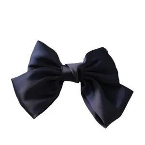 Elegante molletta per capelli con fiocco in raso blu scuro da donna, fermaglio chic.