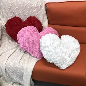 Heart-shaped throw pillow set, soft chenille mop velvet cushion for living room sofa home decor.