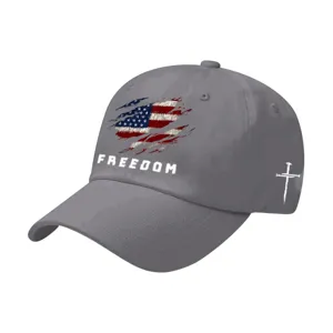 Cappellino da baseball grigio casual con bandiera USA invecchiata e stampa FREEDOM.