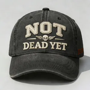 Cappellino da baseball nero effetto vintage con testo ricamato e grafica teschio.