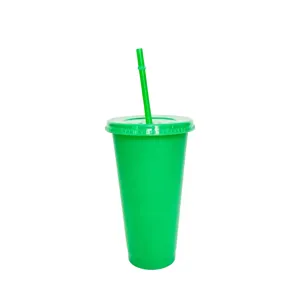 Green plastic reusable cold cup with straw 24oz large capacity portable beverage cup for party