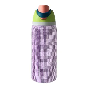 Nahaufnahme Detail der funkelnden lila Strass isolierten Wasserflasche mit bunten Deckel.