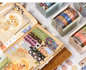 Dekoratives Washi-Tape-Set und DIY-Tagebuch-Aufkleber, perfekt für Bastelarbeiten.