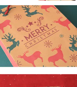 Weihnachts-Kraftpapier-Geschenkbeutel Detailaufnahme, festliche Verpackungstasche für Präsente.