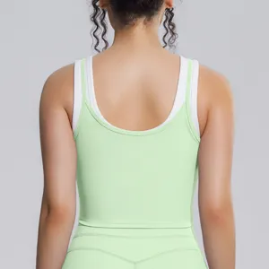 Soutien-gorge de sport superposé vert clair pour femmes, haut de yoga respirant.