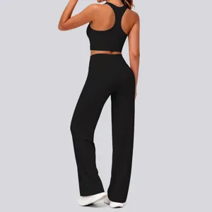 Schwarzes rückenfreies Sport-Top und High-Waist Yoga-Hosen Fitness Zweiteiler Set Detailansicht.
