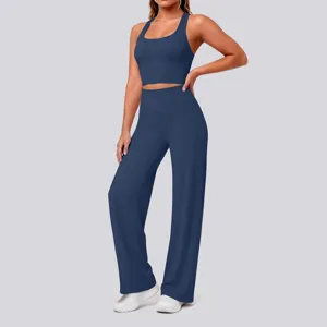 Einfarbiges Nylon-Racerback-Yoga-Set-Detail zeigt den hochwertigen Stoff und die Passform.
