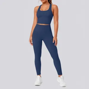 Solid color seamless yoga set activewear for women, high waist fitness leggings and top.