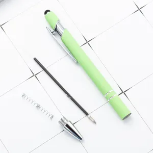 Metall Gummi Spray Kugelschreiber mit Touchscreen Eingabestift und abnehmbaren Ersatzminen.