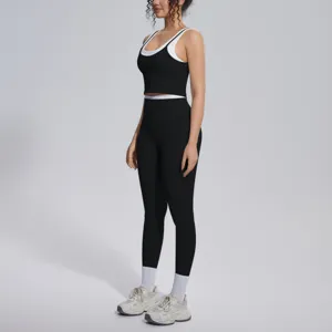 Contrast ribbed tank top and high-elastic yoga leggings set for fitness sports running.
