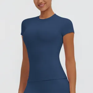 Women's slim fit short sleeve fitness t-shirt, quick dry workout athletic top for running.