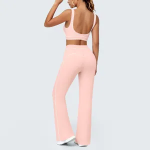 Set yoga rosa a due pezzi con bordatura a contrasto abbigliamento sportivo donna