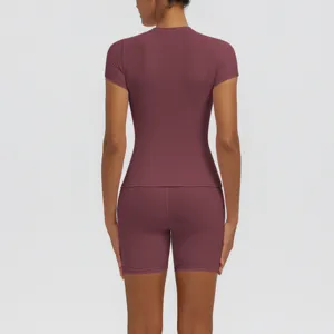 Ensemble de sport fitness running short taille haute manches courtes yoga respirant.