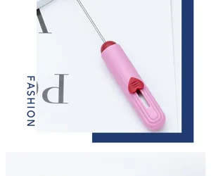 Couteau utilitaire rose mignon avec cœur pour ouvrir les colis et couper du papier d'art.