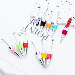 Tappi per bottiglie di vino in lega di silicone colorato con sfera in metallo per utensili da bar.