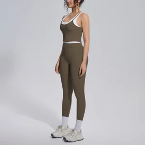 Detail shot of the contrast sports yoga set in dark khaki, breathable high-elastic fitness wear