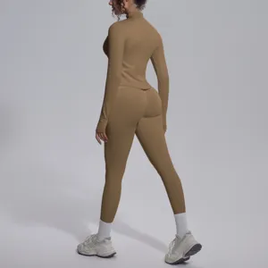 Completo yoga fitness a maniche lunghe senza cuciture da donna, abbigliamento sportivo.