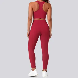 Solid color athletic yoga set back view, breathable sportswear for running and fitness.