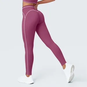 Vista detallada posterior de leggings de yoga de talle alto para mujer con ribetes.