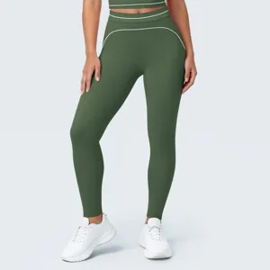 Conjunto de mallas de yoga sin costuras de talle alto verdes con ribete blanco para mujer.