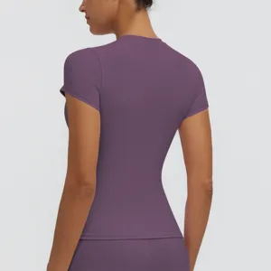 Back detail of purple slim-fit short sleeve sports yoga top, breathable quick-dry fabric.