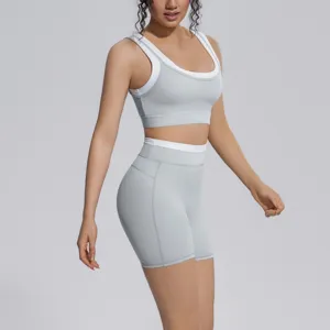 Contrast color seamless nylon yoga set women fitness workout crop top and biker shorts.