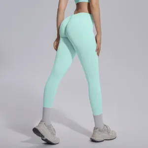 Mint green seamless V-waist yoga leggings, high stretch breathable butt-lifting activewear.