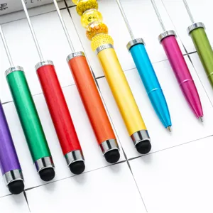 Polyvarmena stylos xantras DIY me stilo kai afis se katharo leukou fonto pleigmatos main.