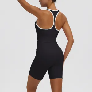 Women's black athletic yoga set breathable fitness gym workout two-piece activewear