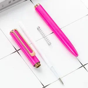 Stylo à bille en métal couleur bonbon avec pièces démontées pour le bureau et l'école