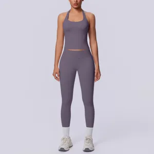 Set yoga sportivo con scollo all'americana tinta unita senza cuciture, vestibilità comoda.