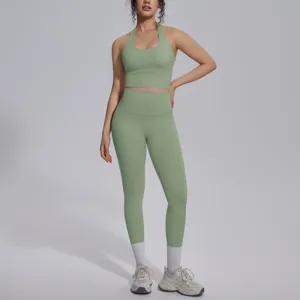 Groene halter sportbeha en hoge taille leggings yogaset, naadloze fitnesskleding tweedelig.