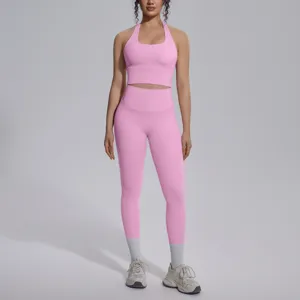 Roze halter sport-bh en hoge taille legging yoga fitness set met mooie detail weergave.