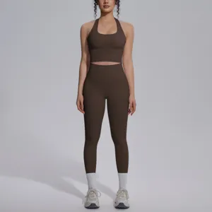 Effen kleur rugloze yogaset tweedelig, strakke sport fitness hardloopkleding details.