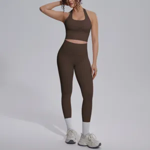 Bruine halter sportbeha en hoge taille yoga legging set fitness gym activewear detailweergave