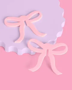 Segnaposti per bicchieri di vino in acrilico rosa, perfetti accessori decorativi per feste.