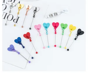 DIY crochets adhésifs en métal cœur coloré et pendentifs pour décoration de tasse et bureau.