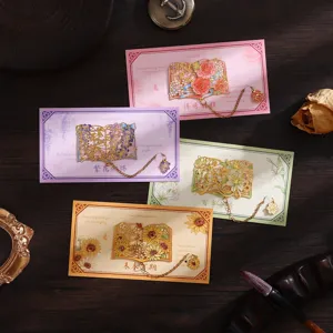 Squisito set regalo di segnalibri in metallo classico con design floreale e catena